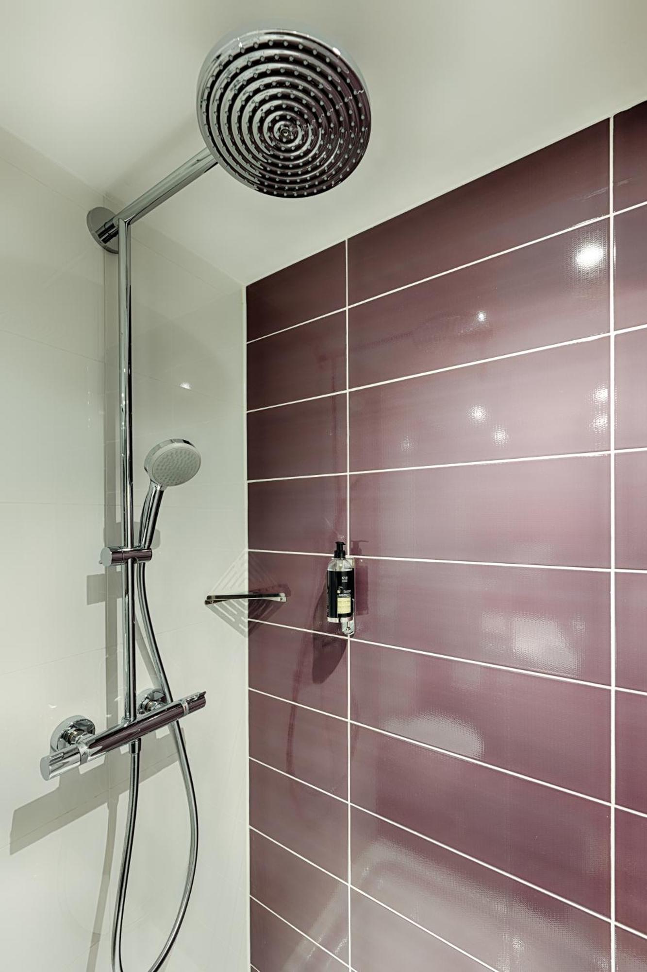 Azimut Hotel 3*