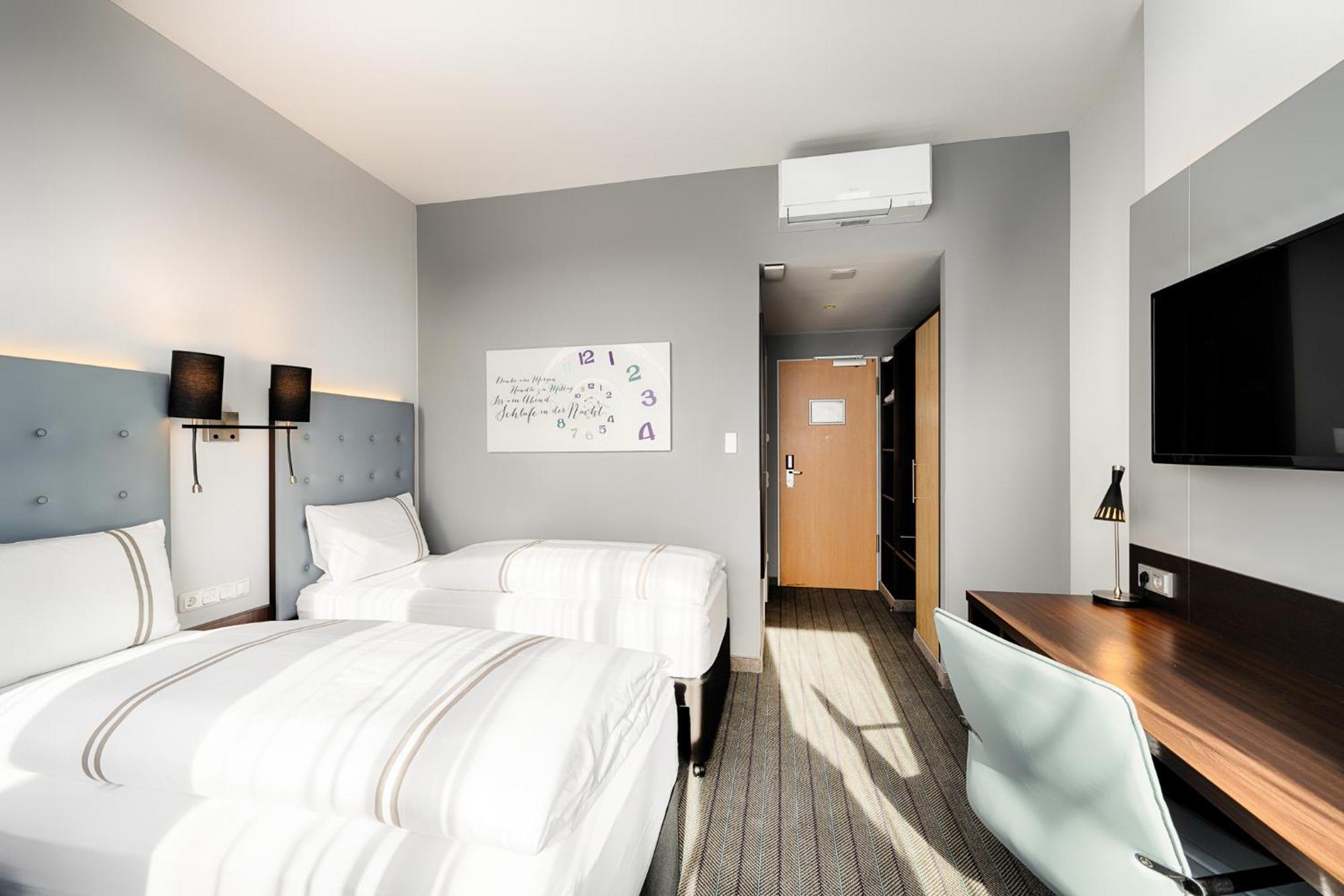 Hotel Azimut