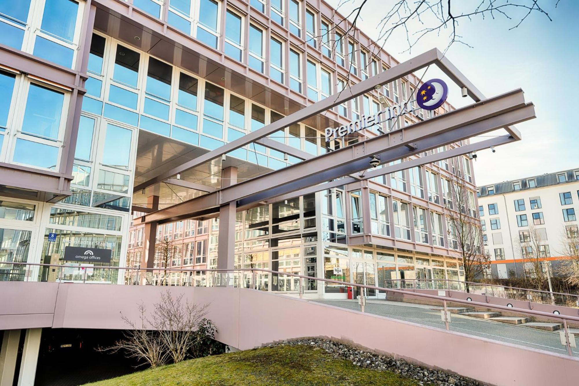 Hotel Azimut München